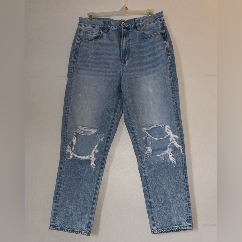 American Eagle Mom Jeans